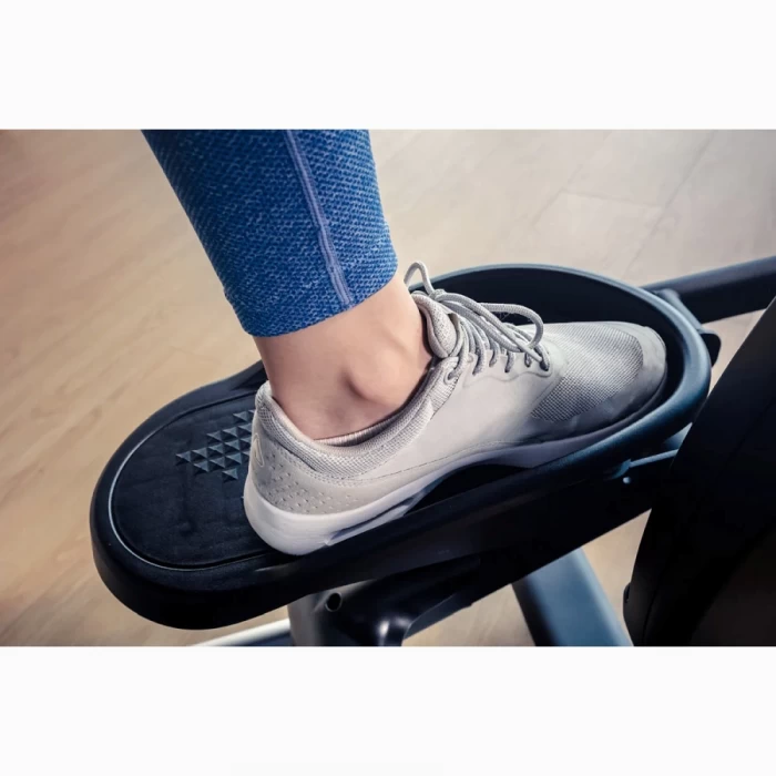Elipsinis treniruoklis Sole Fitness E25 LCD Elipsinis treniruoklis Sole Fitness E25 LCD