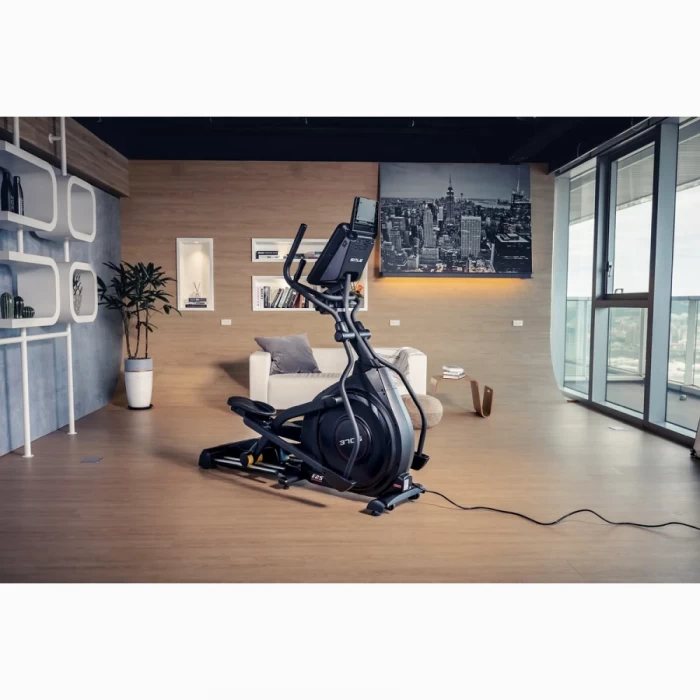 Elipsinis treniruoklis Sole Fitness E25 LCD Elipsinis treniruoklis Sole Fitness E25 LCD