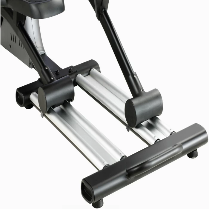 Elipsinis treniruoklis VirtuFit Elite FDR2.5i LED Elipsinis treniruoklis VirtuFit Elite FDR2.5i LED